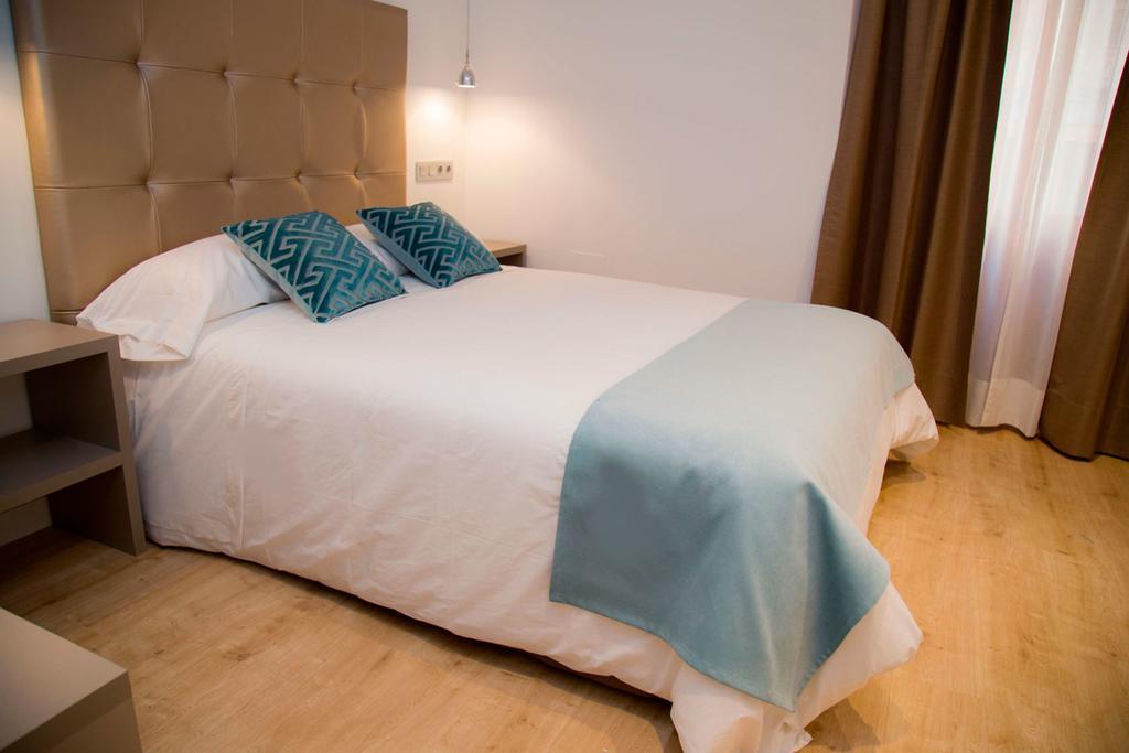 Hab Urban Hostel Segovia Zimmer foto